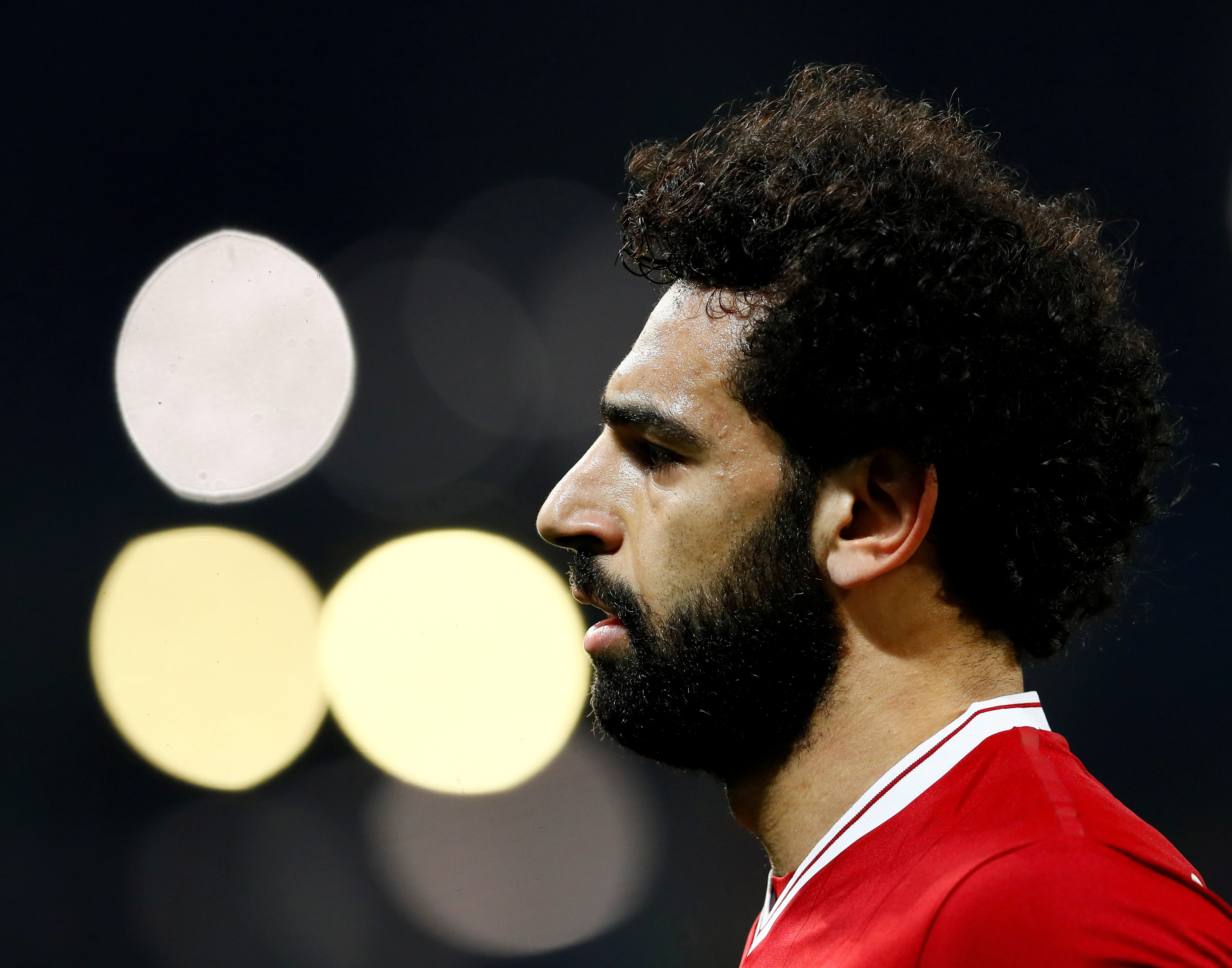 ماذا يحتاج محمد صلاح للفوز بجائزة أفضل لاعب في العالم؟