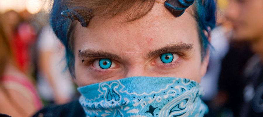 دراسة تدّعي أن البشر لم يروا اللون الأزرق إلا حديثاً.. لكن هل هذا صحيح فعلاً؟ دراسة تدّعي أن البشر لم يروا اللون الأزرق إلا حديثاً.. لكن هل هذا صحيح فعلاً؟