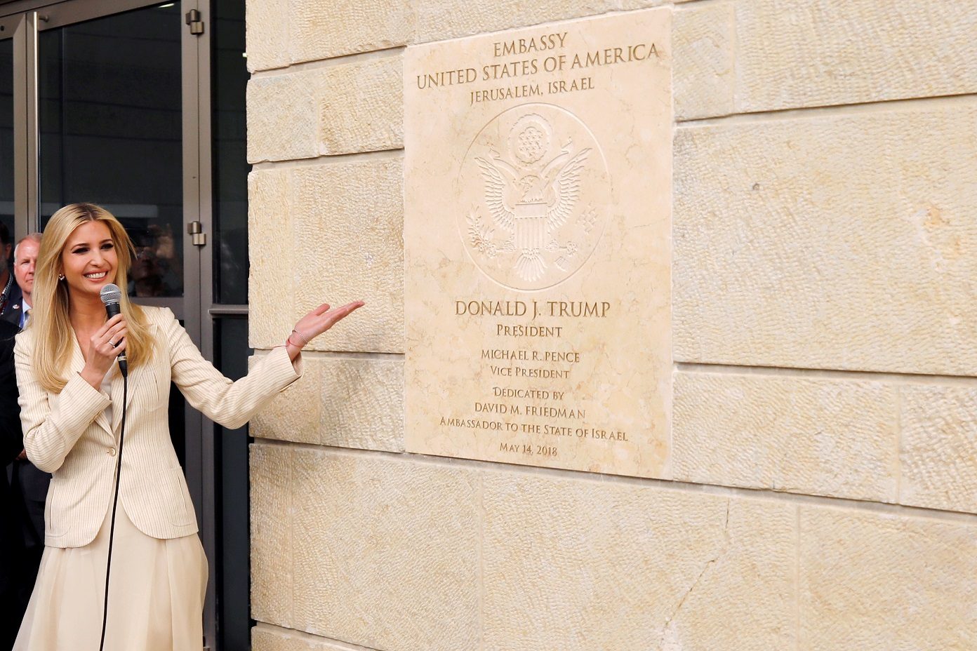 العالم غاضب من ترمب بعد افتتاح السفارة الأميركية بإسرائيل في القدس.. تنديد في العواصم الغربية وغضب في الإسلامية منها