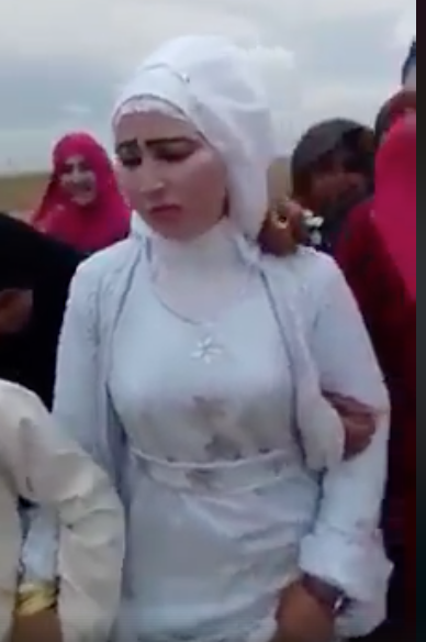 طفل في الثانية عشرة من عمره يتزوج عروساً تكبره بـ 17 عاماً في سوريا.. أحد المقرّبين يكشف ا Screen-Shot-2018-05-20-at-13.01.47