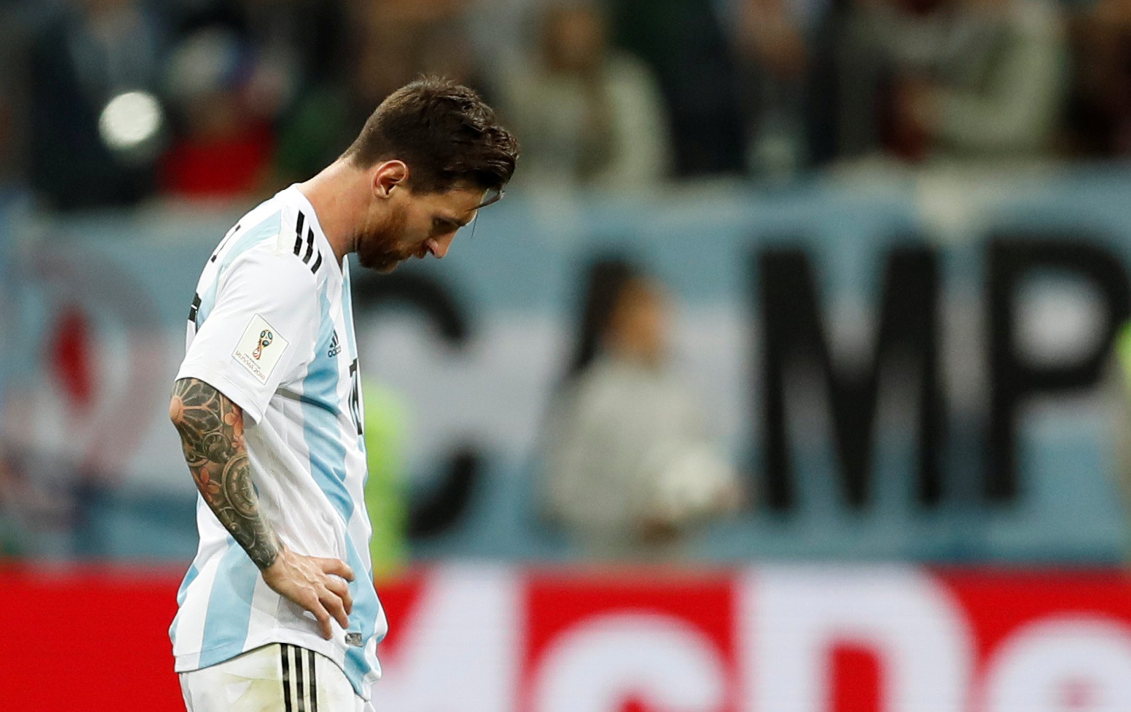 ميسي يرفض التخلّي عن حلم كأس العالم: “لا أريد اعتزال كرة القدم، من دون أن أكون بطل العالم مع الأرجنتين”!