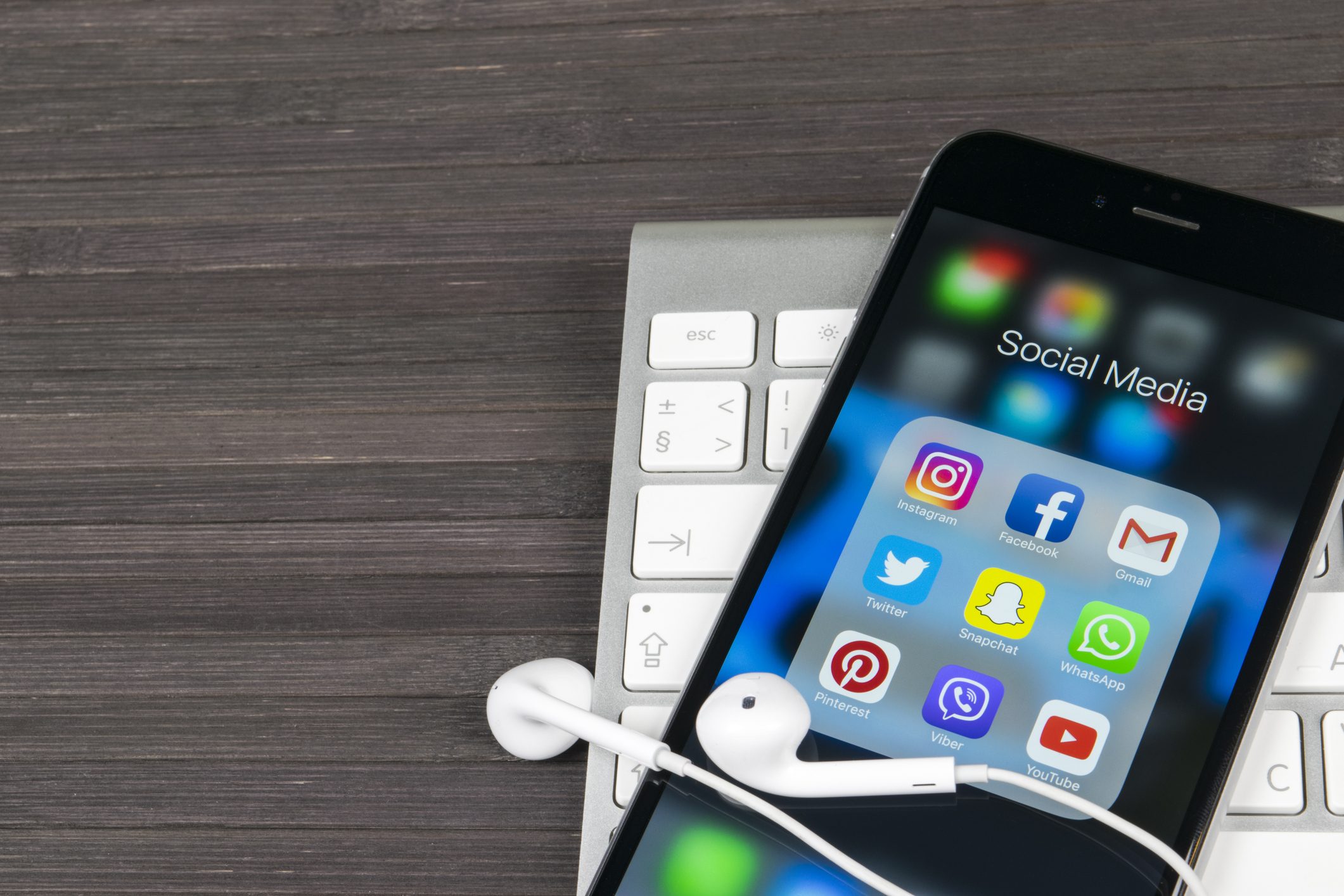 الميزة التي طال انتظارها.. يُمكنك حذف الرسائل في سناب شات بضغطة زر.. ليس هذا وحسب