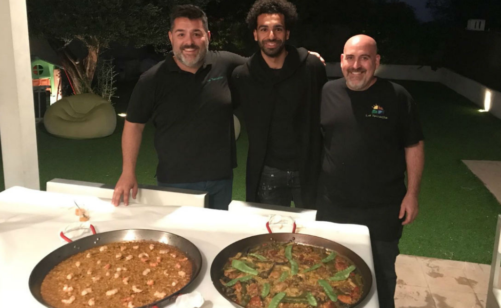 الكشف عن الأكلة الشعبية التي يتناولها محمد صلاح ليتعافى سريعاً.. ليست عربية وبها 14 منتجاً