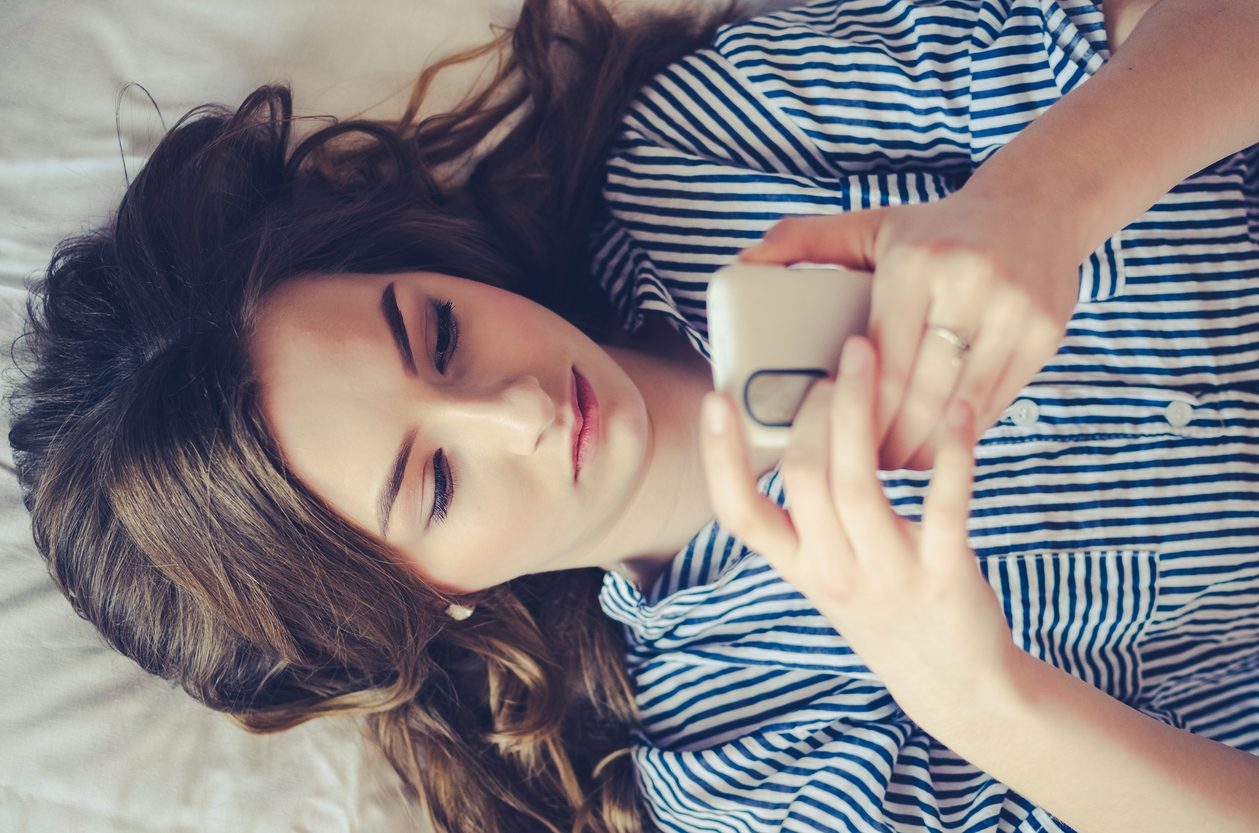 في استجداء الاهتمام مذلَّةٌ