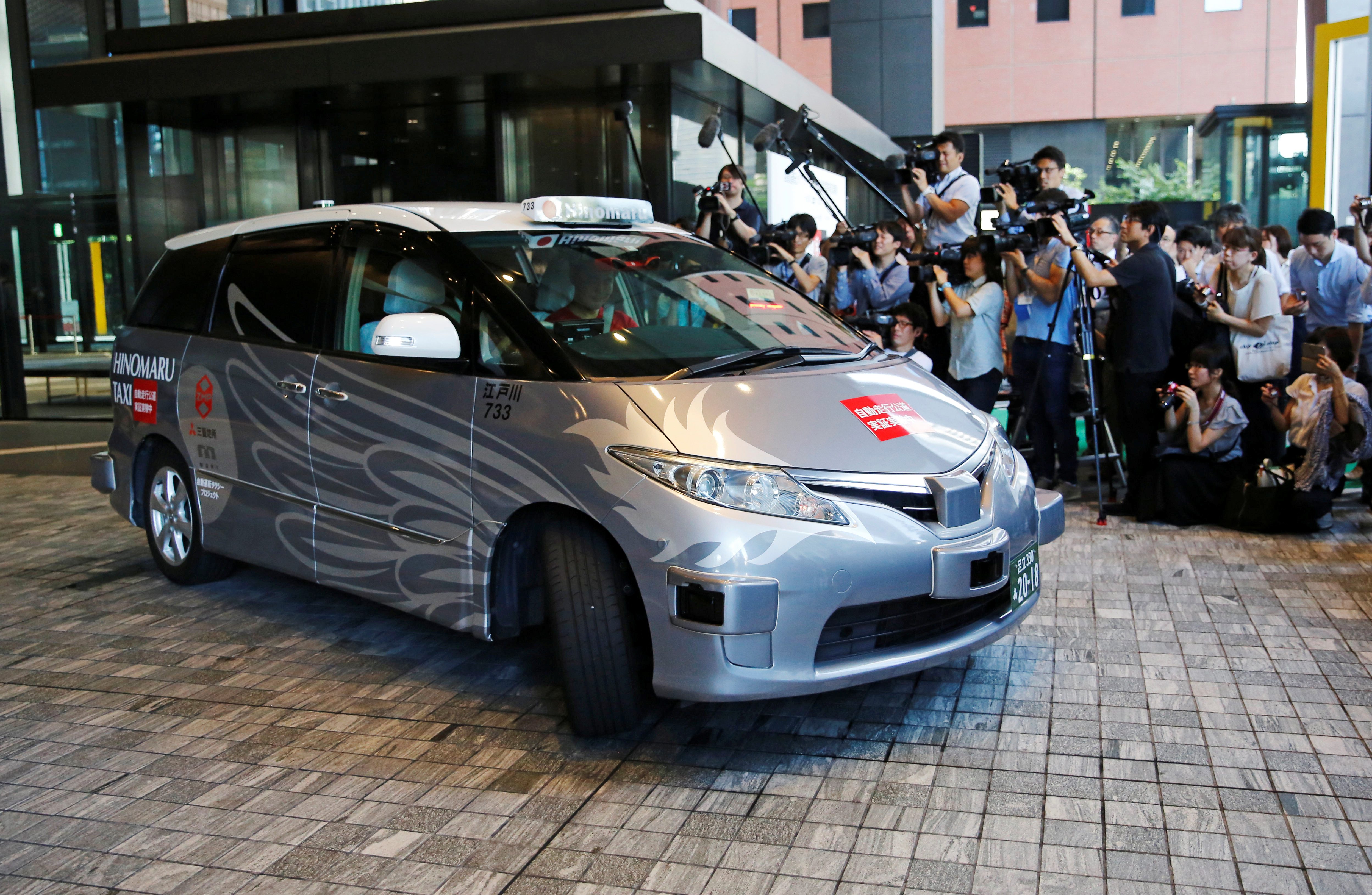 رويترز: سيارة أجرة ذاتية القيادة في طوكيو