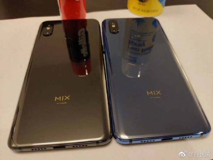 Weibo/ هاتف Xiaomi Mi Mix 3