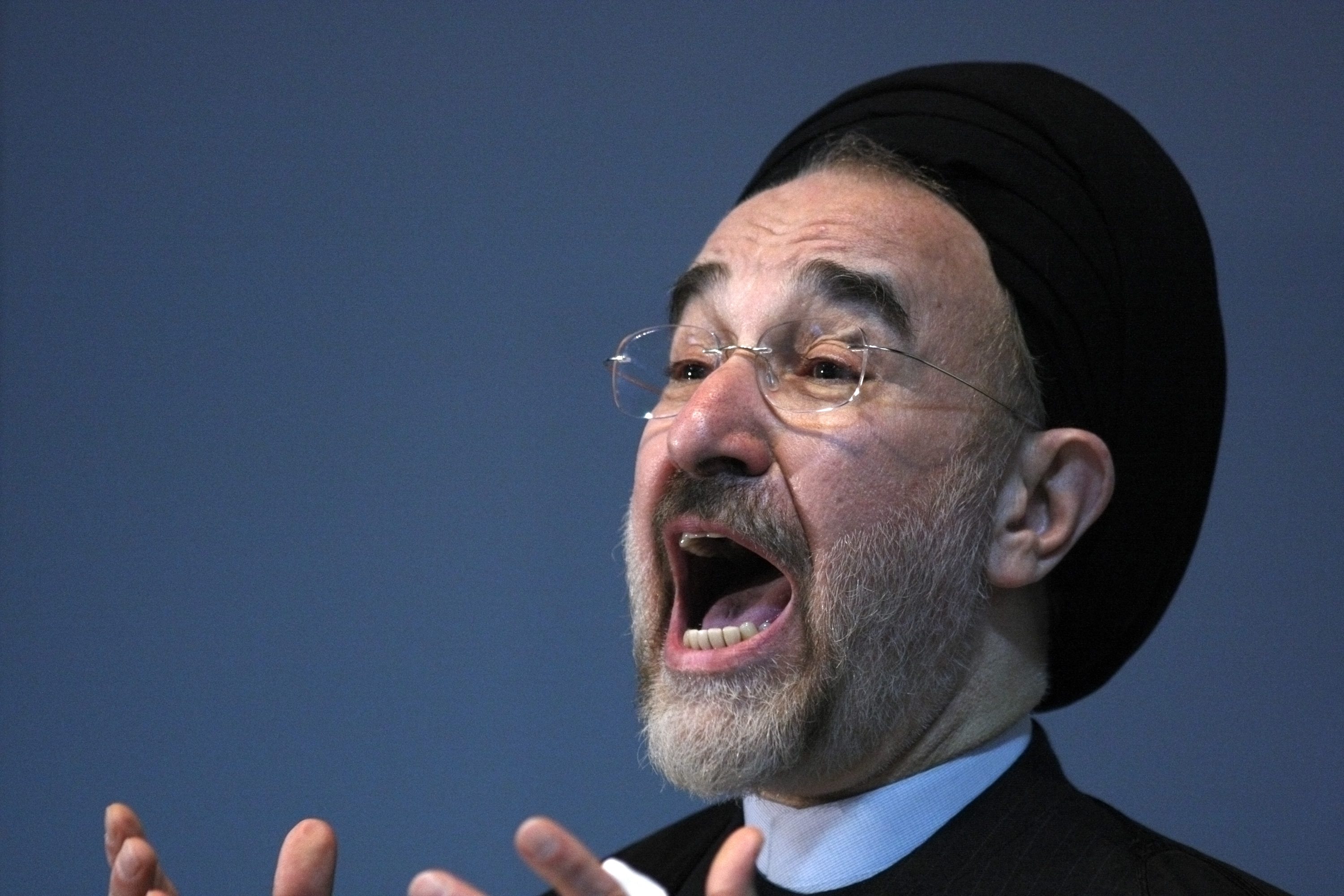 الوزير الأول أثاث المنزل مظلة  الرئيس الإيراني الأسبق محمد خاتمي يحذر النظام الإيراني من اندلاع احتجاجات  شعبية في إيران