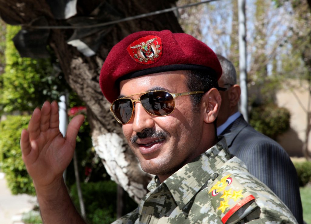 الحوثيون نجلي الرئيس اليمني السابق علي عبد الله صالح