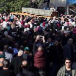 الآلاف يشيّعون جثمان الطالبة الفلسطينية آية مصاروة