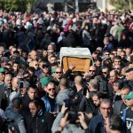 الآلاف يشيّعون جثمان الطالبة الفلسطينية آية مصاروة