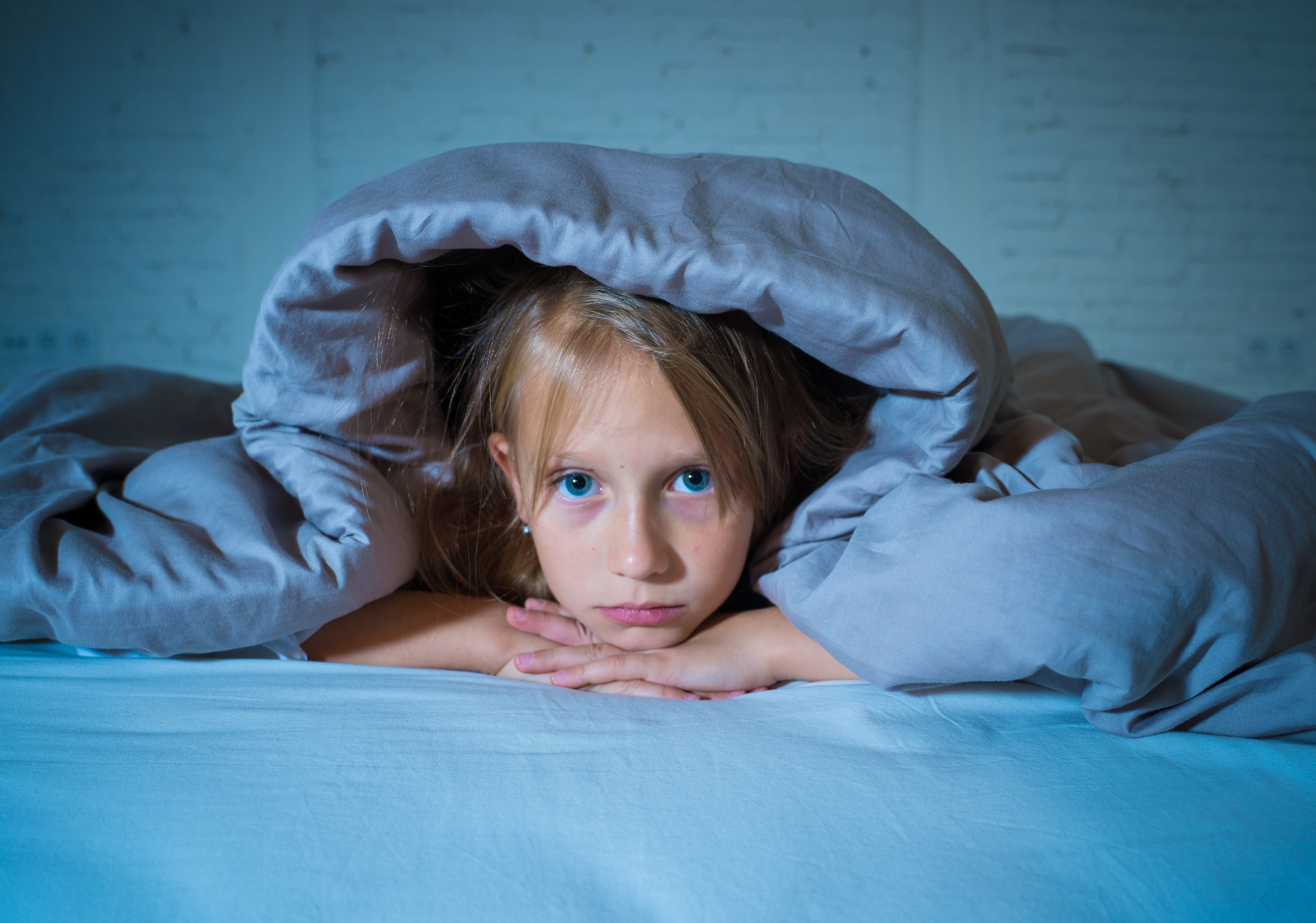 أسباب قلق النوم عند الأطفال 8 طرق لحلها عربي بوست