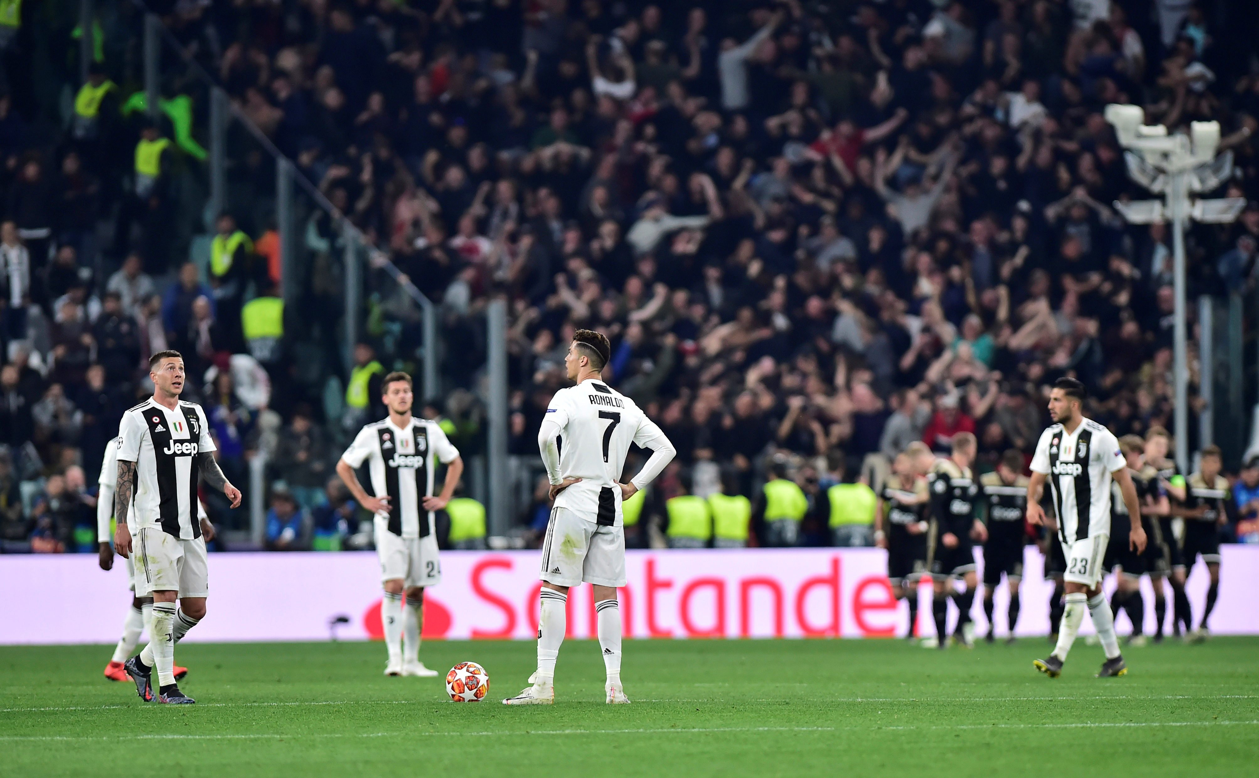 Reuters/ أياكس أمستردام الهولندي أقصى ريال مدريد ويوفنتوس في طريقه نحو نصف نهائي دوري أبطال اوروبا 2019