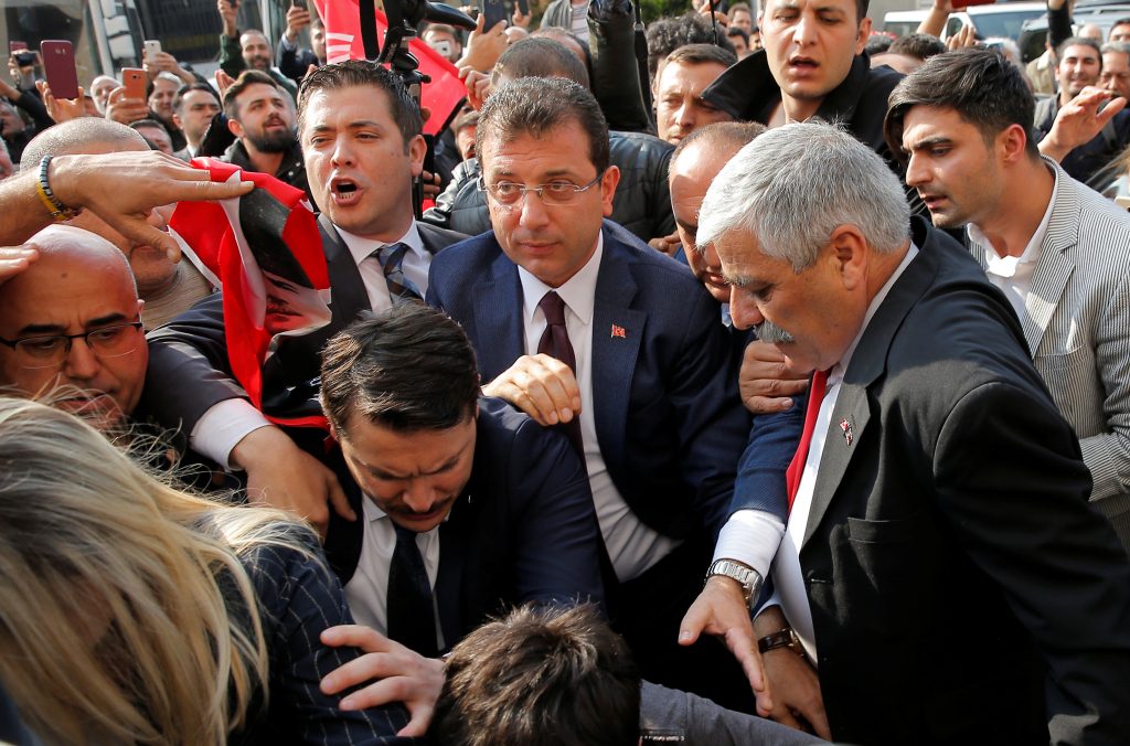 الادعاء التركي يحقق في مخالفات انتخابية في إسطنبول، ويستدعي مسؤولي اللجان للاستجواب