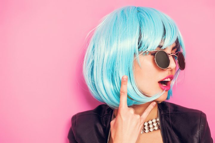 iStock/للحصول على لون باستيل للشعر يجب أن يكون الشعر أشقر فاتحاً للغاية