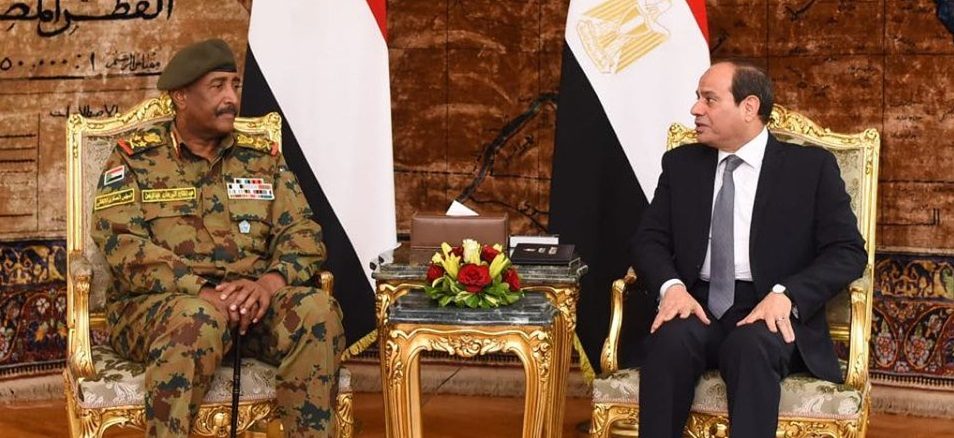 السيسي استقبل رئيس المجلس العسكري السوداني عبد الفتاح البرهان بالقاهرة السبت الماضي- صحيفة الشروق