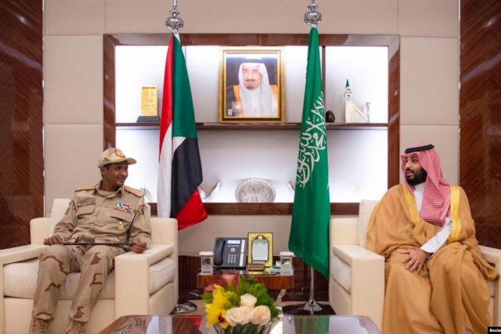 حميدتي وولي العهد السعودي في لقاء سابق بالرياض/ واس
