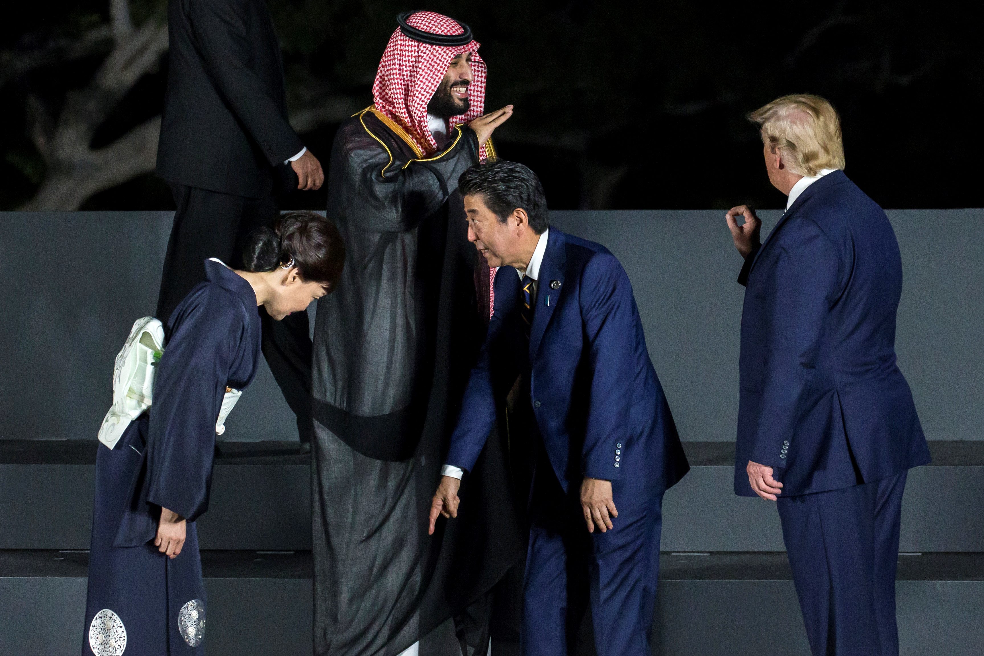 ترامب وولي العهد السعودي في قمة العشرين/ رويترز