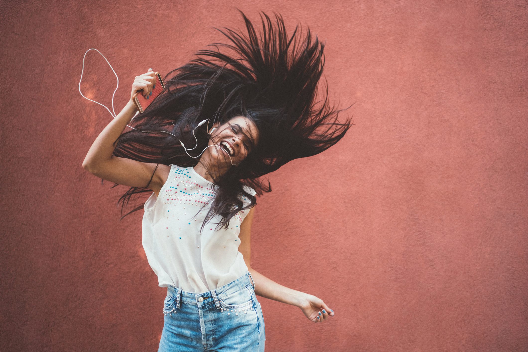iStock \ الرقص طريقة ممتعة اخرى لخسارة الوزن