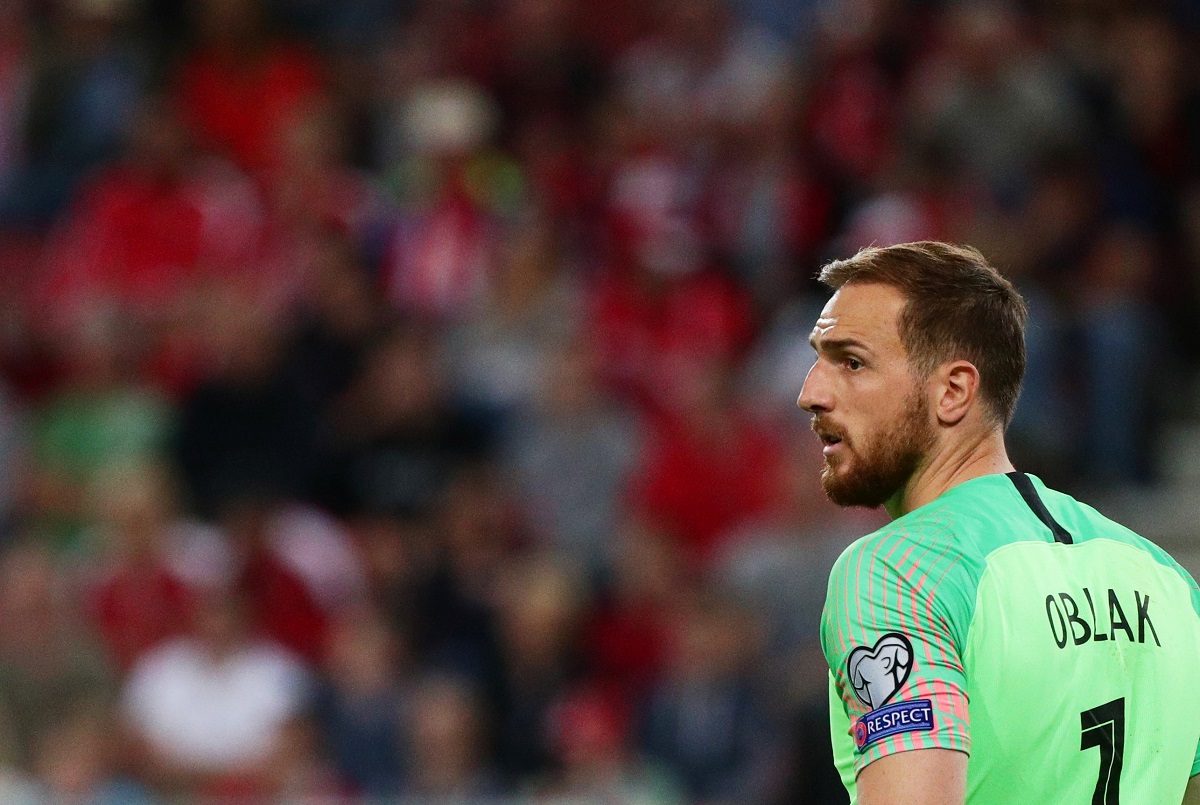 صفقة تبلغ 120 مليون يورو.. الوعود الكاذبة تقرب حارس أتلتيكو مدريد من مانشستر يونايتد