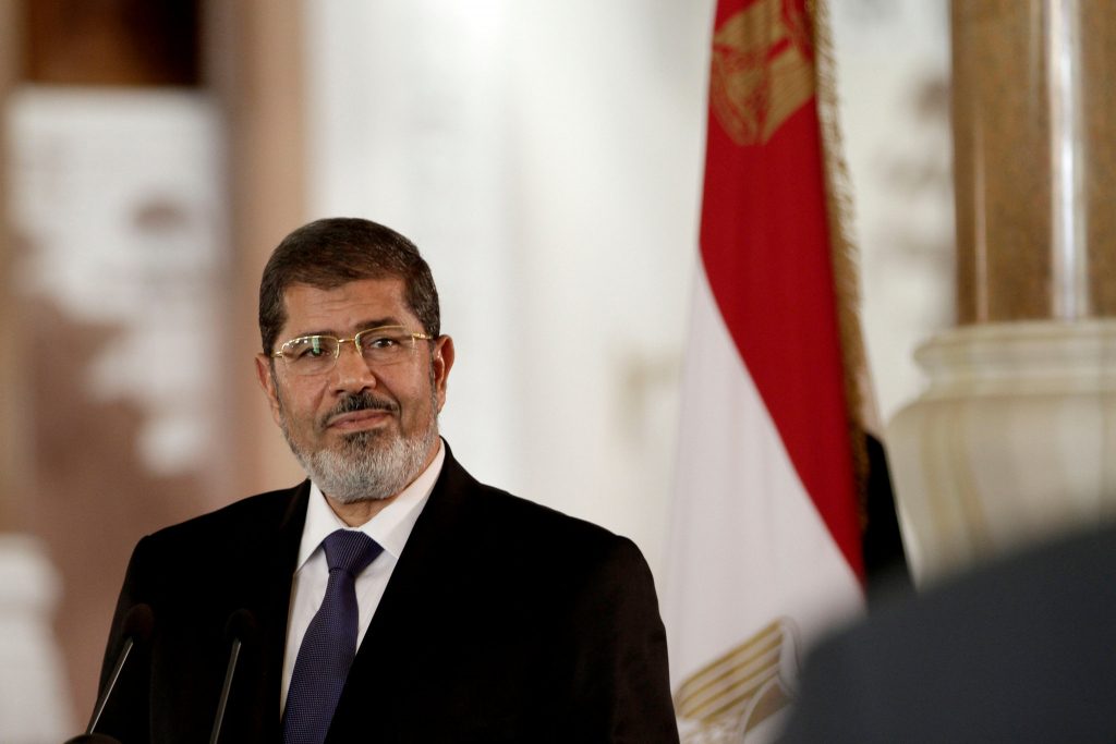 الكويت توقف إمام مسجد بسبب خطبة عن مرسي