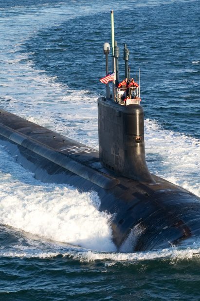 غواصة نووية أمريكية / (U.S. Navy photo )