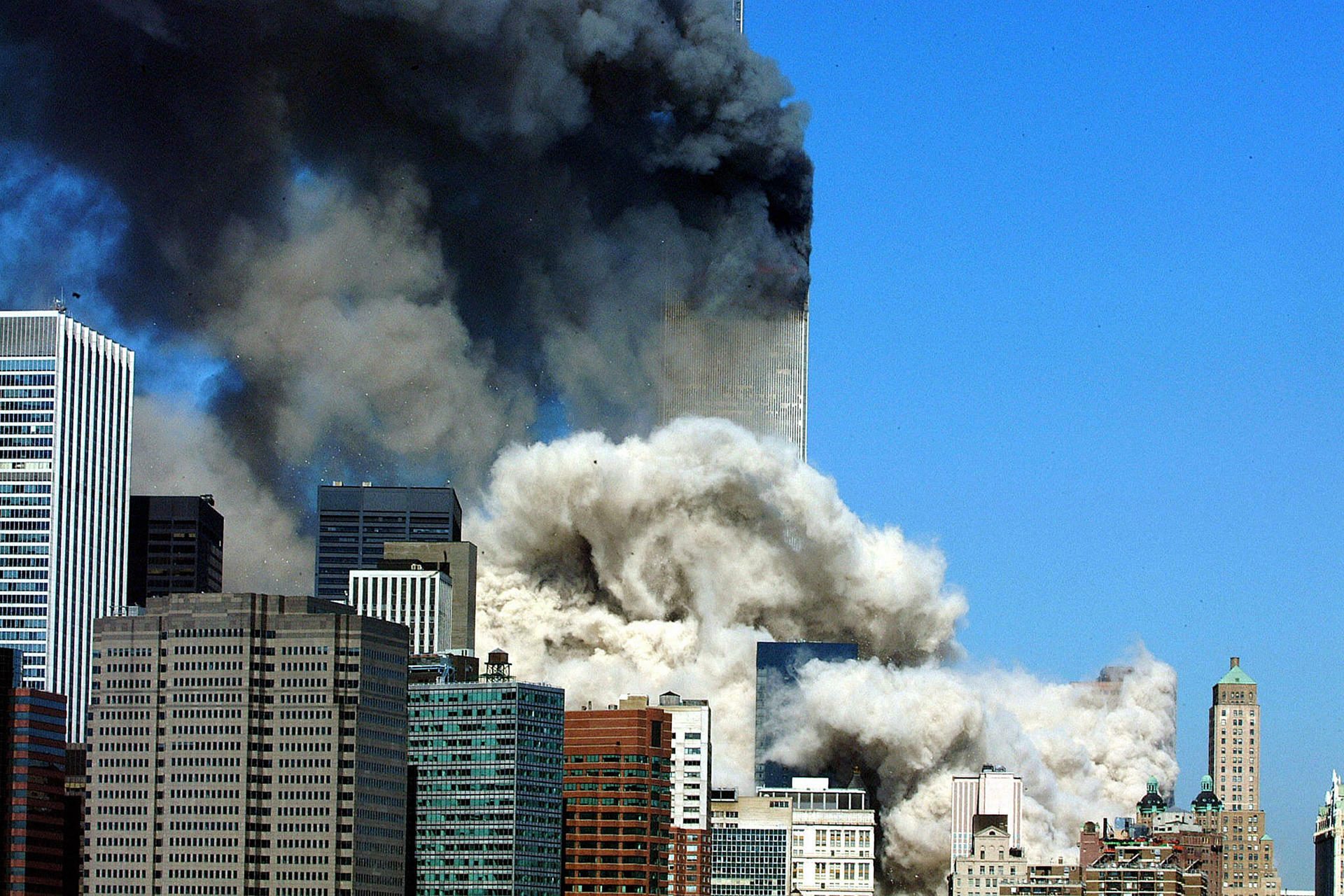 صور لم يسبق رؤيتها التغير الكبير الذي طرأ على برج التجارة العالمي قبل هجمات 11 سبتمبر وحتى اليوم عربي بوست