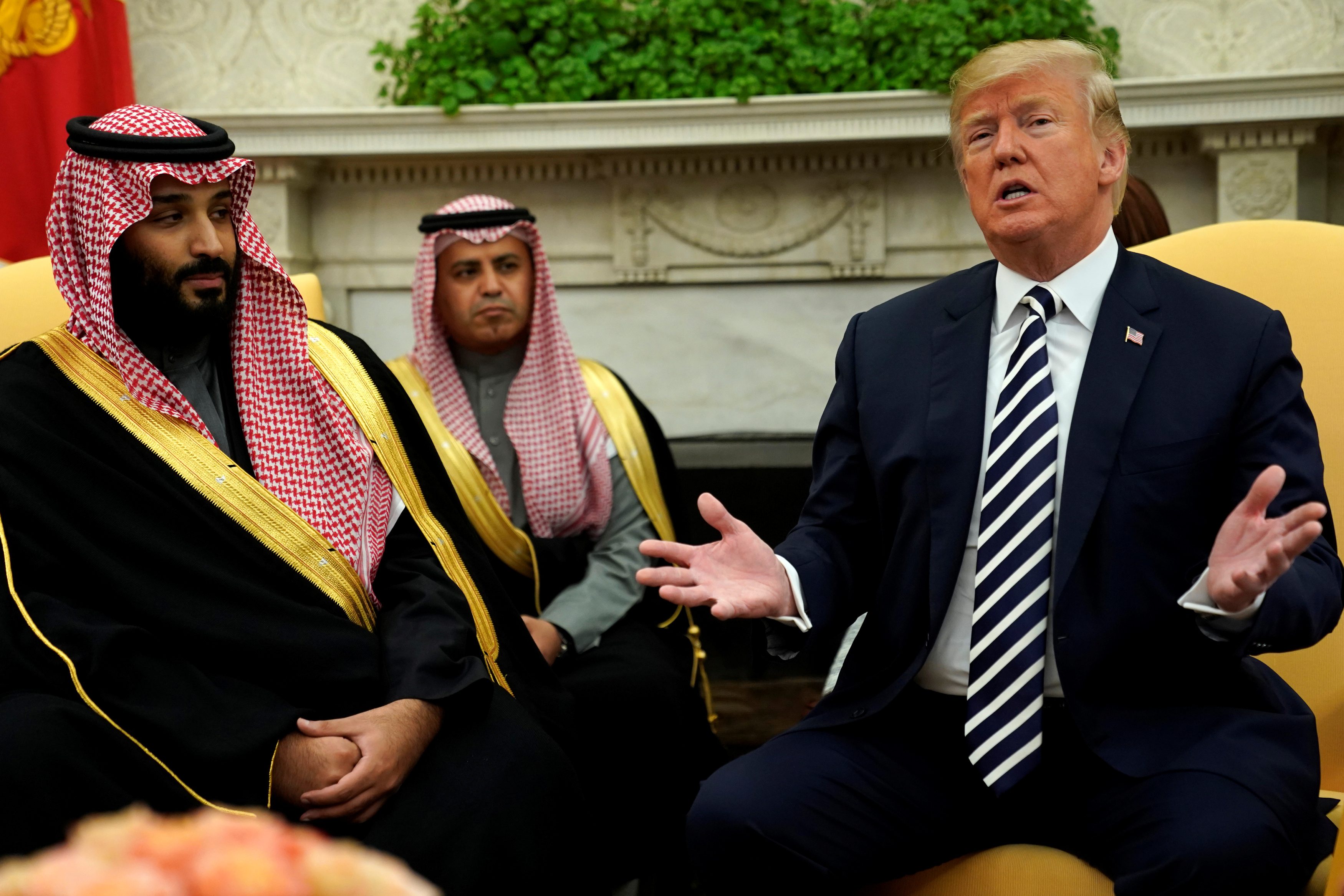 الرئيس الأمريكي وولي العهد السعودي/ رويترز