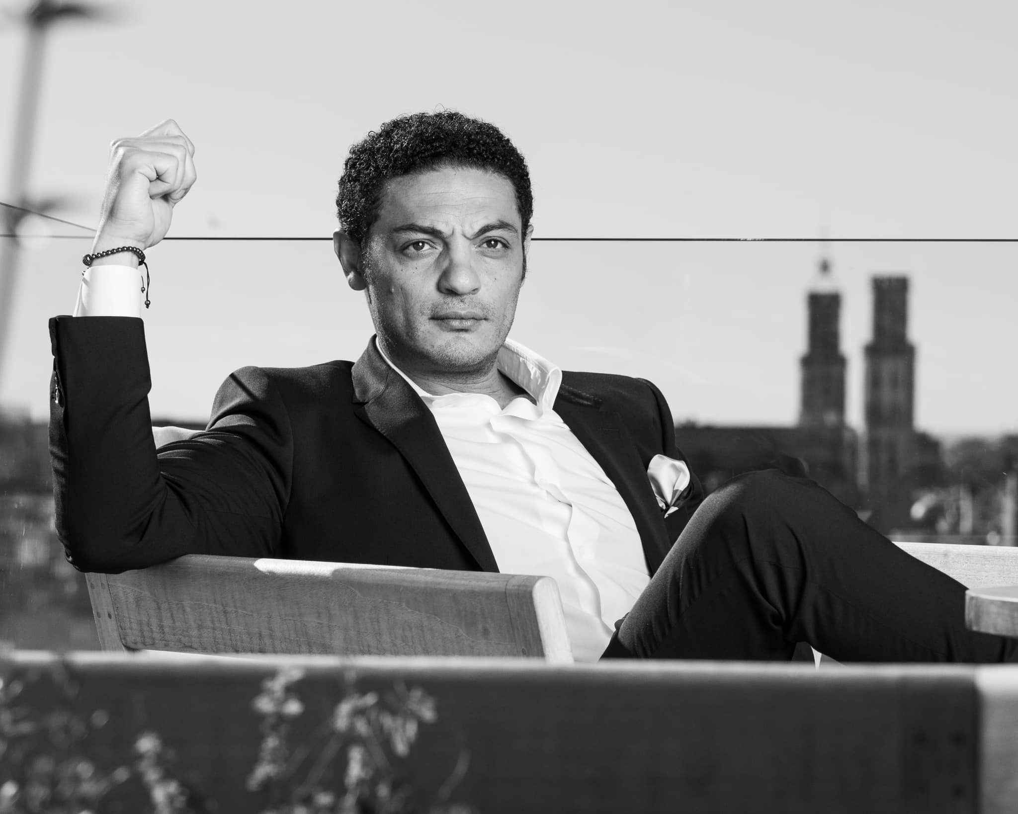 الفنان المصري محمد علي يكشف: السيسي جهز مقبرة والدته بـ 2 مليون جنيه