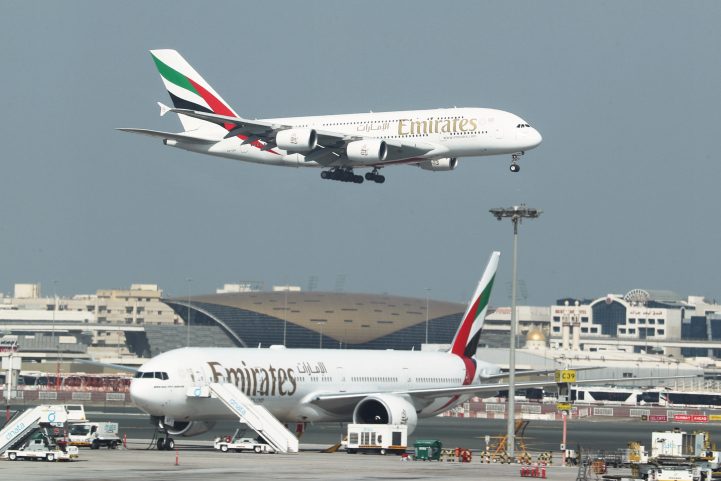 صورة أرشيفية لطائرات شركة طيران الإمارات/ رويترز