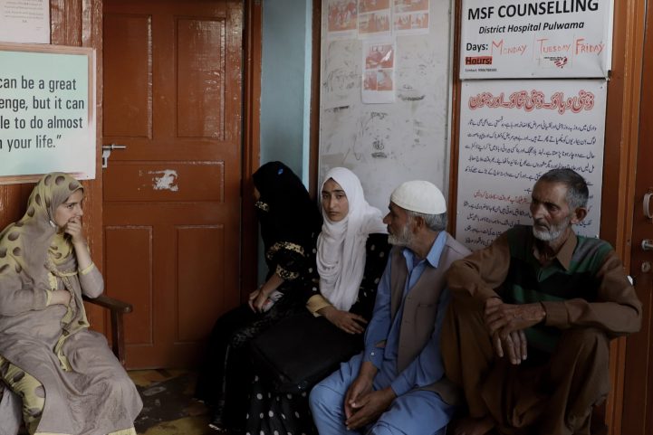 10% من المرضى لديهم شكاوى مرتبطة مباشرةً بحملة القمع الهندية