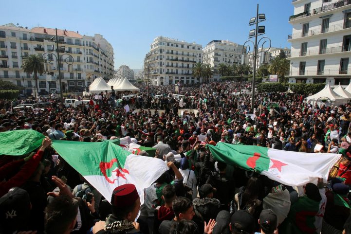 احتجاجات الجزائر لاستكمال إسقاط النظام، أكتوبر 2019/ رويترز