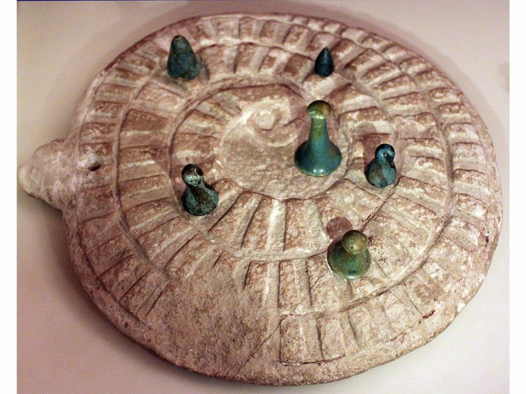 ألعاب الألواح في مصر القديمة
