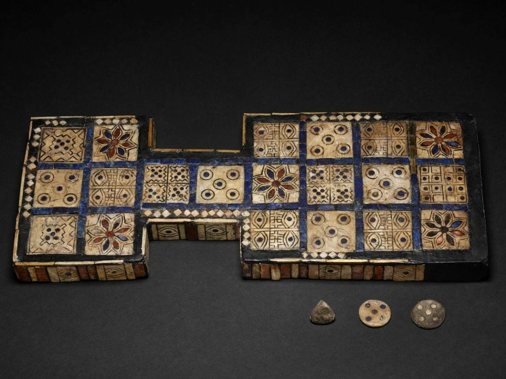 ألعاب الألواح في مصر القديمة
