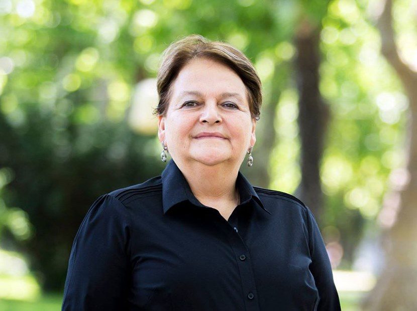 كانت أماً حنونة قبل أن تكون معلمة.. قصتي مع أستاذتي التركية التي توفيت بسبب فيروس كورونا