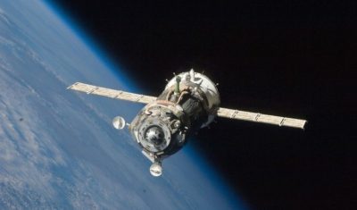 أسلحة وروّاد لا يُعرف مصيرهم.. 5 أسرار فضائية تكتّم عليها السوفييت Soyuz_tma-19_spacecraft_departs_the_iss-592a50b43df78cbe7e21b9ae-400x235