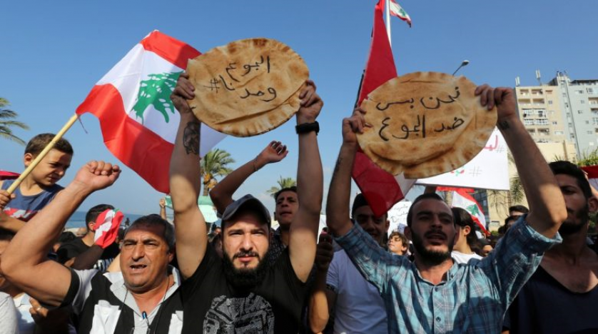 يسرقون والدموع في أعينهم ثم يعتذرون.. ارتفاع معدل الجرائم في لبنان على وقع الانهيار الاقتصادي