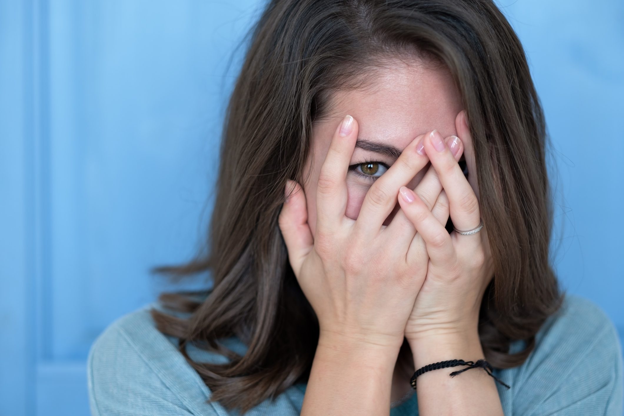 istock\ احمرار الوجه