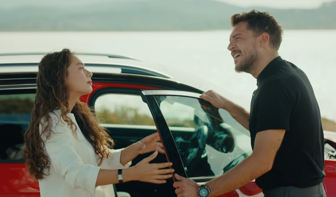 Youtube/ قصة عشق ابنة السفير تخطت كل الحدود فقررت الهرب منه