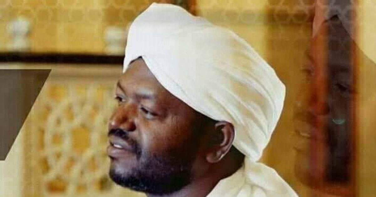 وفاة المقرئ السوداني الشهير الشيخ نورين.. لقي حتفه بحادث سير إلى جانب 3 من حفظة القرآن الكريم