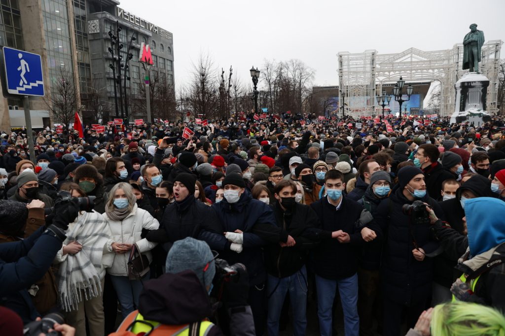 أزمة المعارض الروسي البارز ألكسي نافالني تتصاعد يوماً بعد الآخر