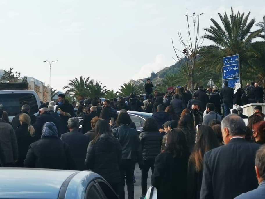 من جنازة المخرج السوري الراحل حاتم علي/ مواقع التواصل الاجتماعي