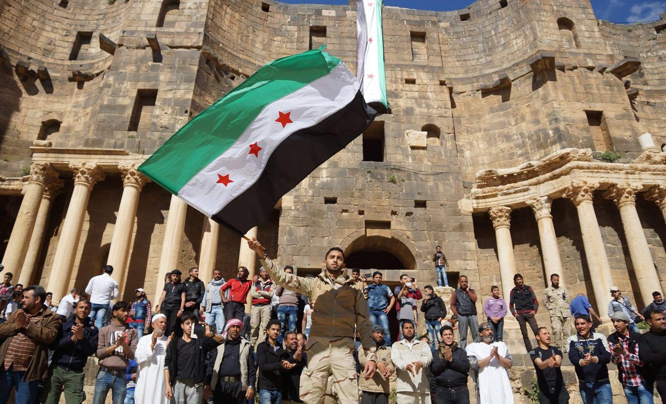 بسبب الحرب والعقوبات وانهيار العملة.. الاقتصاد السوري يواجه كارثة، ولا خيار للأسد سوى قبول الحل الذي رفضه لسنوات