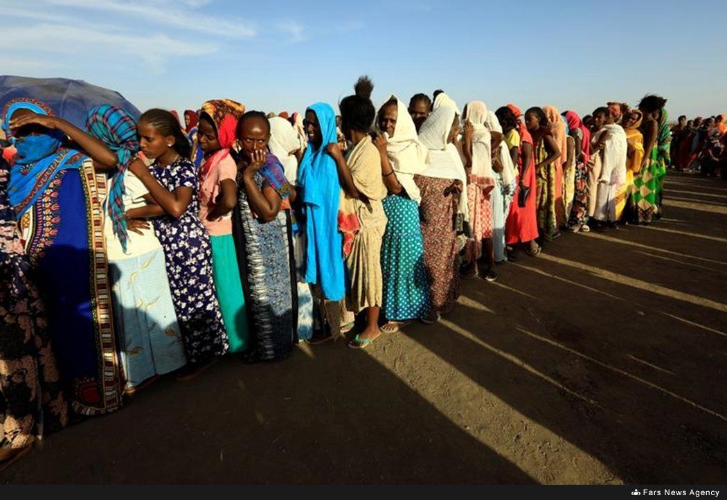 نساء إثيوبيات على الحدود مع السودان/ رويترز