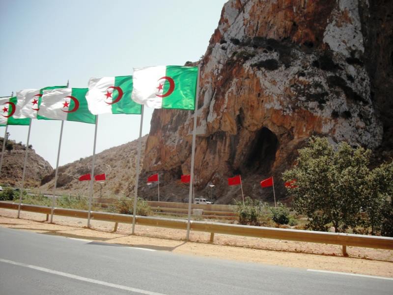 مبادرة فتح الحدود بين المغرب والجزائر