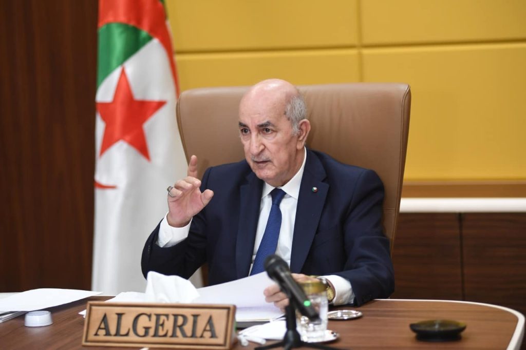 رفض ترشيحات أحزاب سياسية في الجزائر تبون