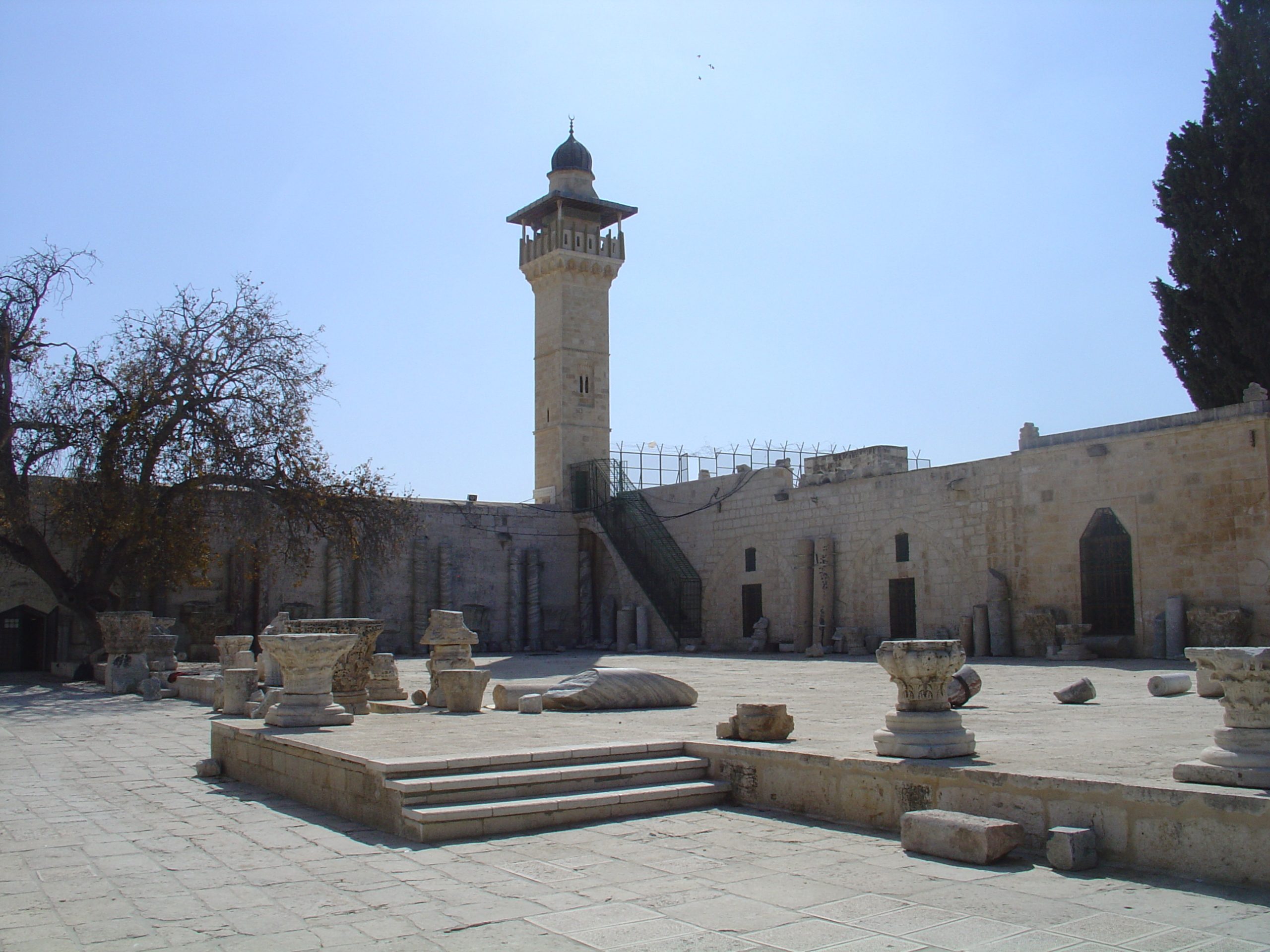 ويكبيديا/ مئذنة مسجد المغاربة