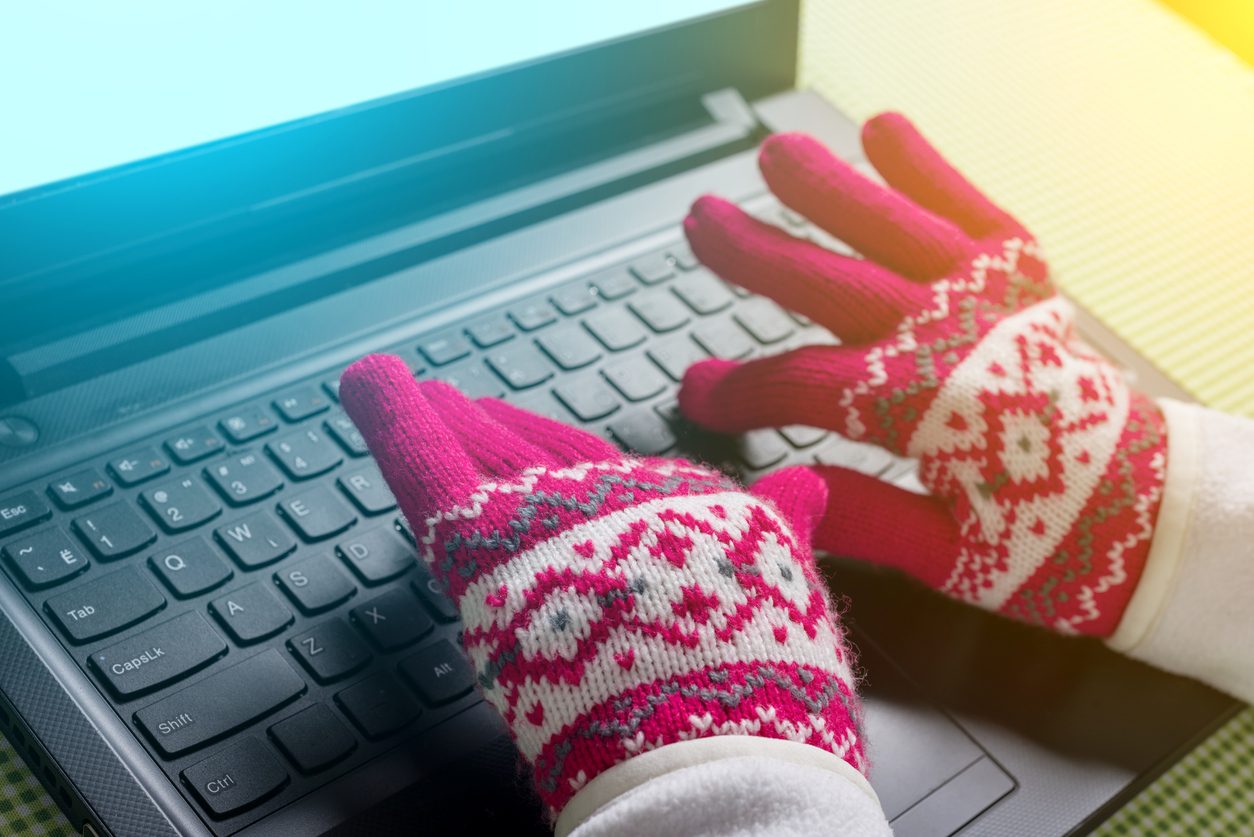 ينبغي بذل قصارى الجهد لتحقيق الدفء والراحة في مكان العمل - iStock