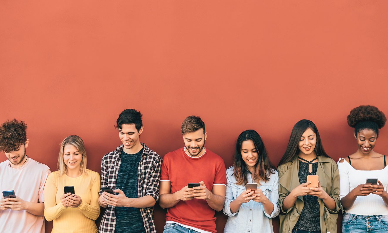 iStock- قد نتذكر أننا عشنا الحدث الفلاني في الماضي بعد أن شاركناه على السوشيال ميديا، ولكن هل نتذكر تفاصيل الحدث الحقيقية؟