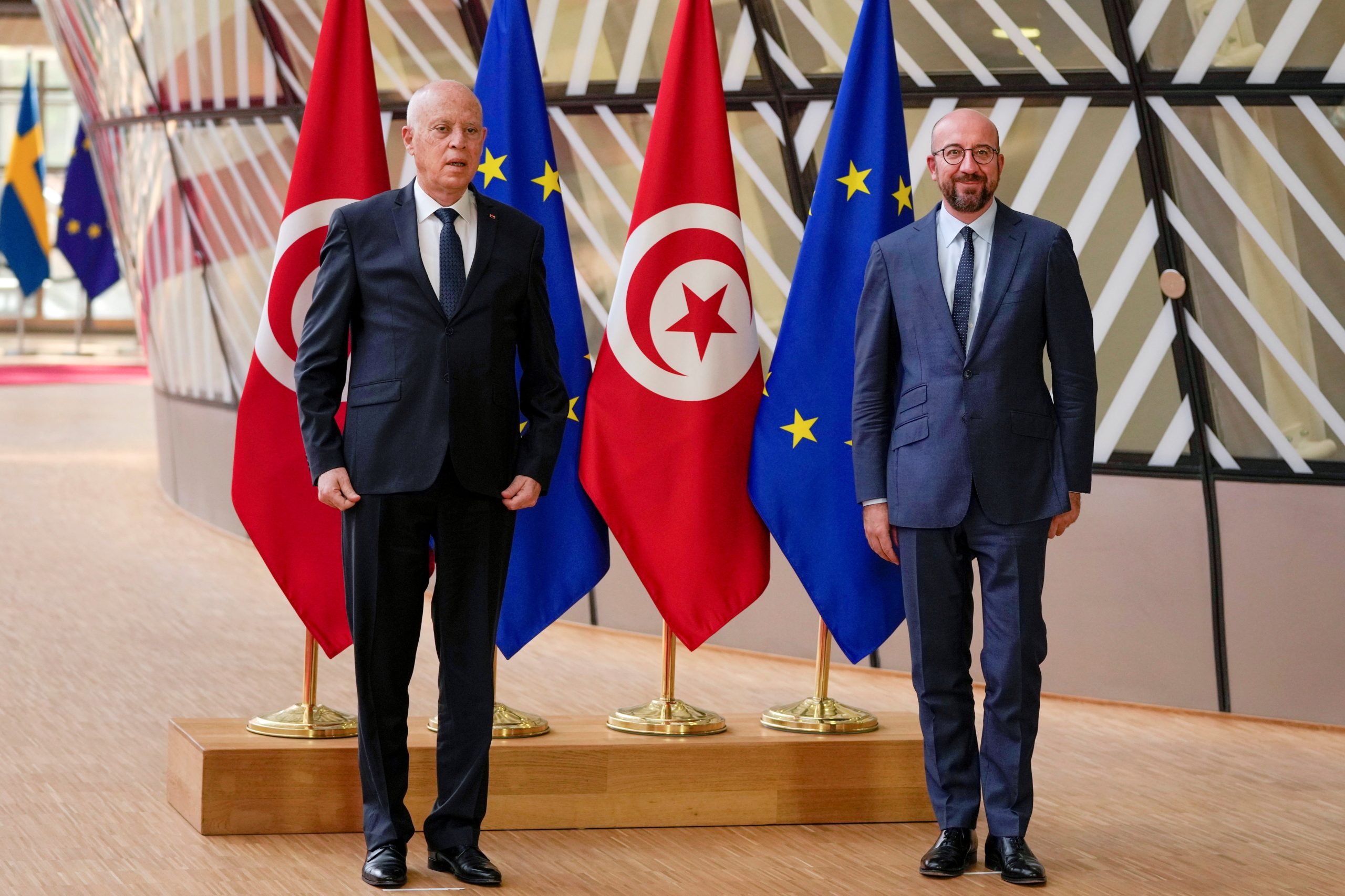 فشلت تونس في تسديد ديونها الخارجية (رويترز)