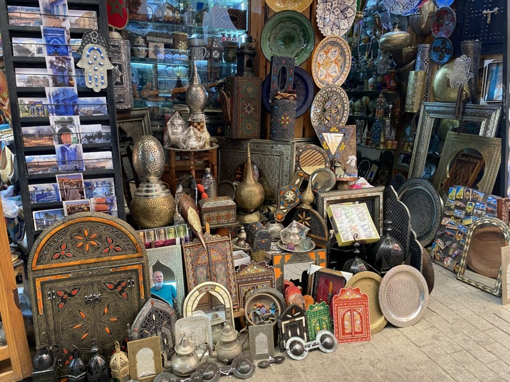 منتوجات تقليدية في شارع القناصل - خاص